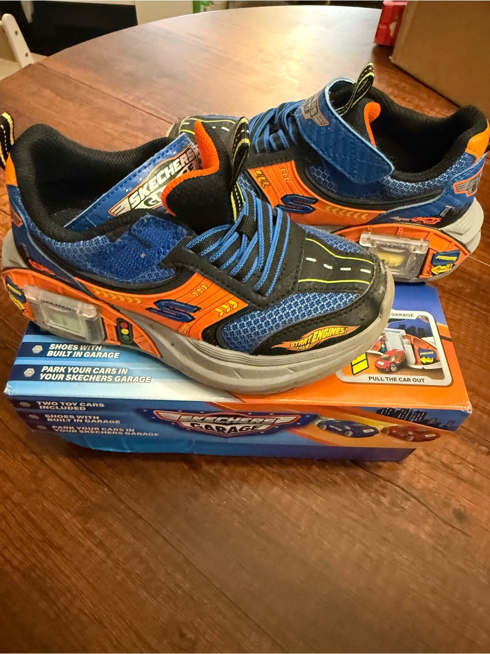 Sketchers Garage Kids size 11